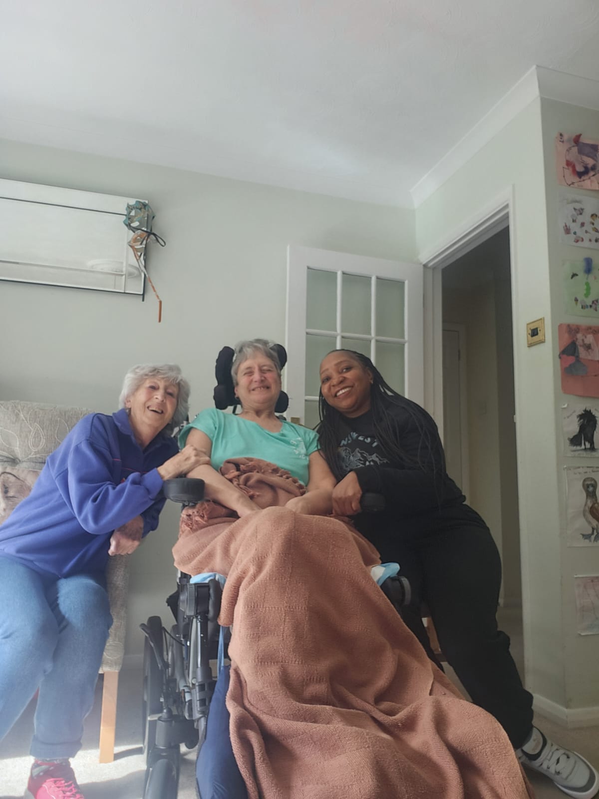 Evergood Medicals clients enjoying companionship together at home